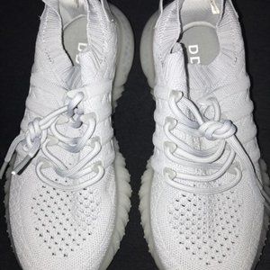 DDQ Women's Shoe 7.5